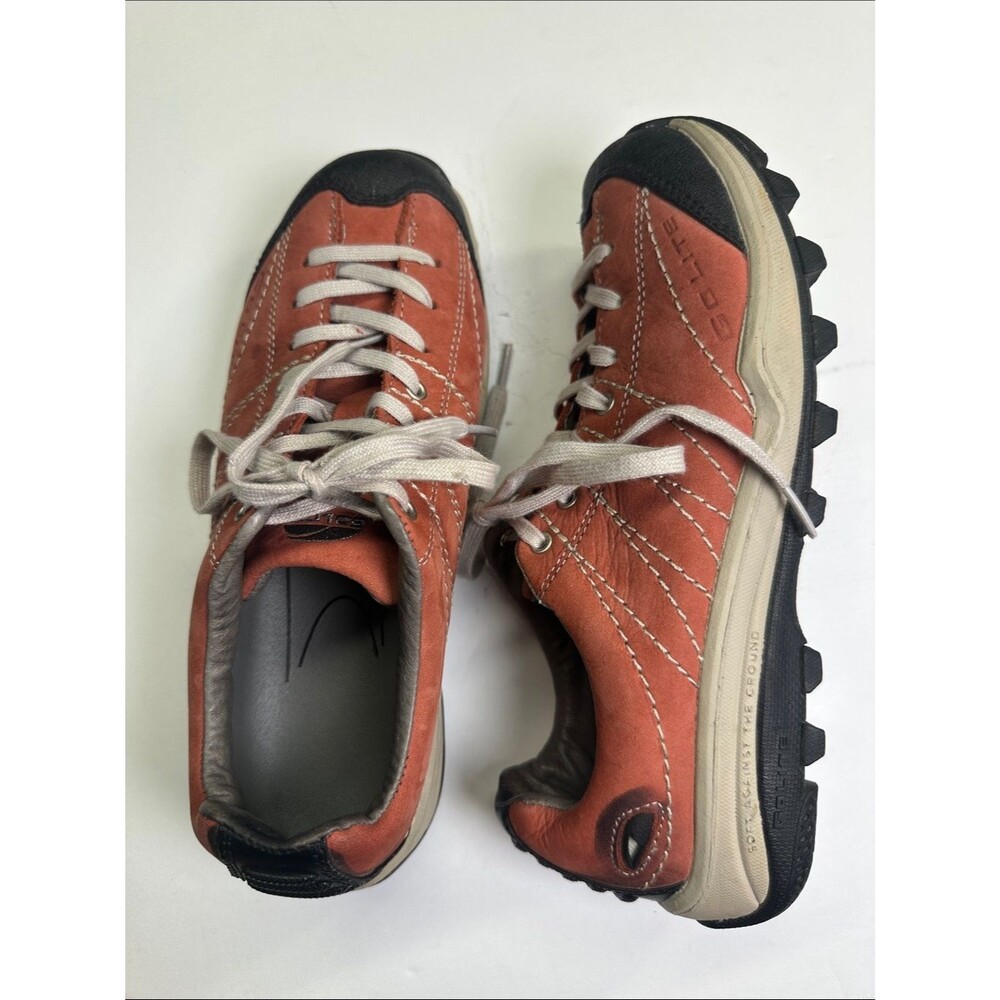 GoLite Lime Lite Leather Sneakers Hiking Shoes Women's Size 7.5